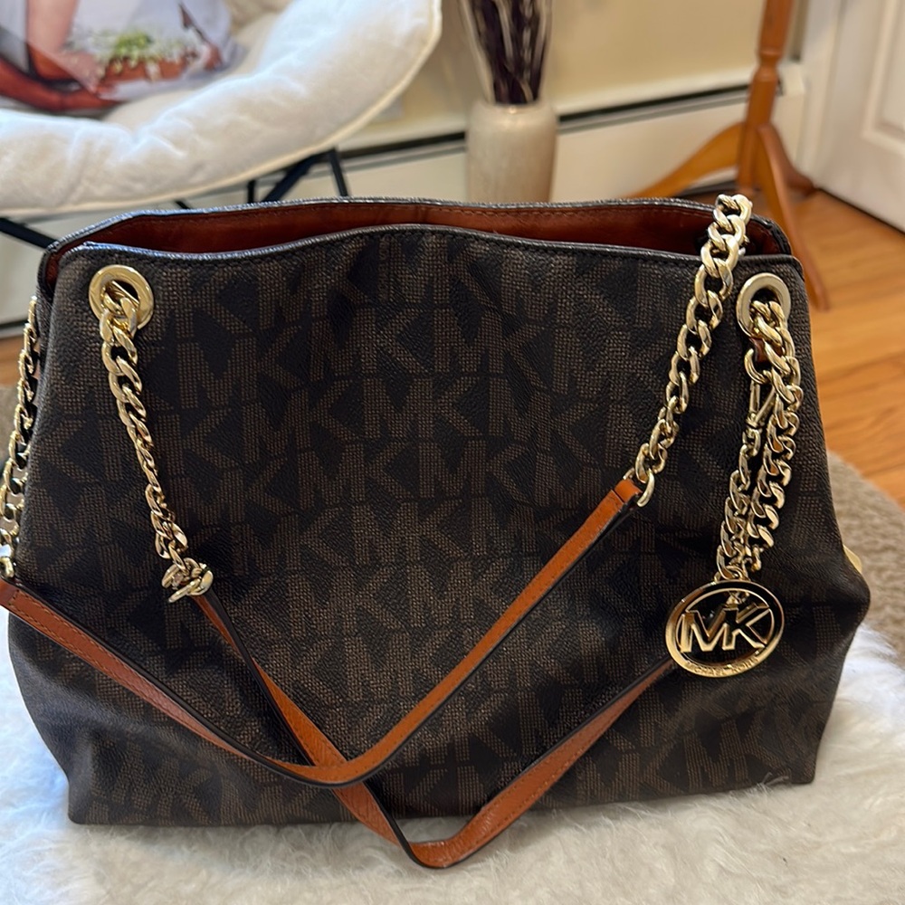 Great medium size MK